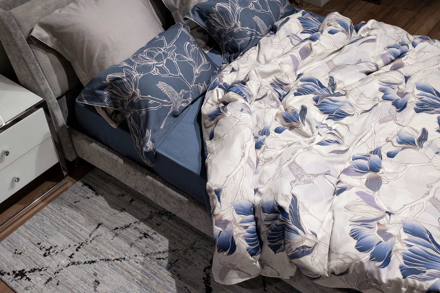 144HF-10405 Простыня тенсель синяя 270*280_s2 3