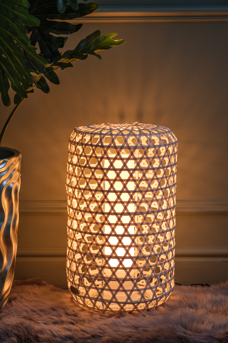 39AR-SVET-213 BEL Светильник уличный белый d30,5*52см_s2 2