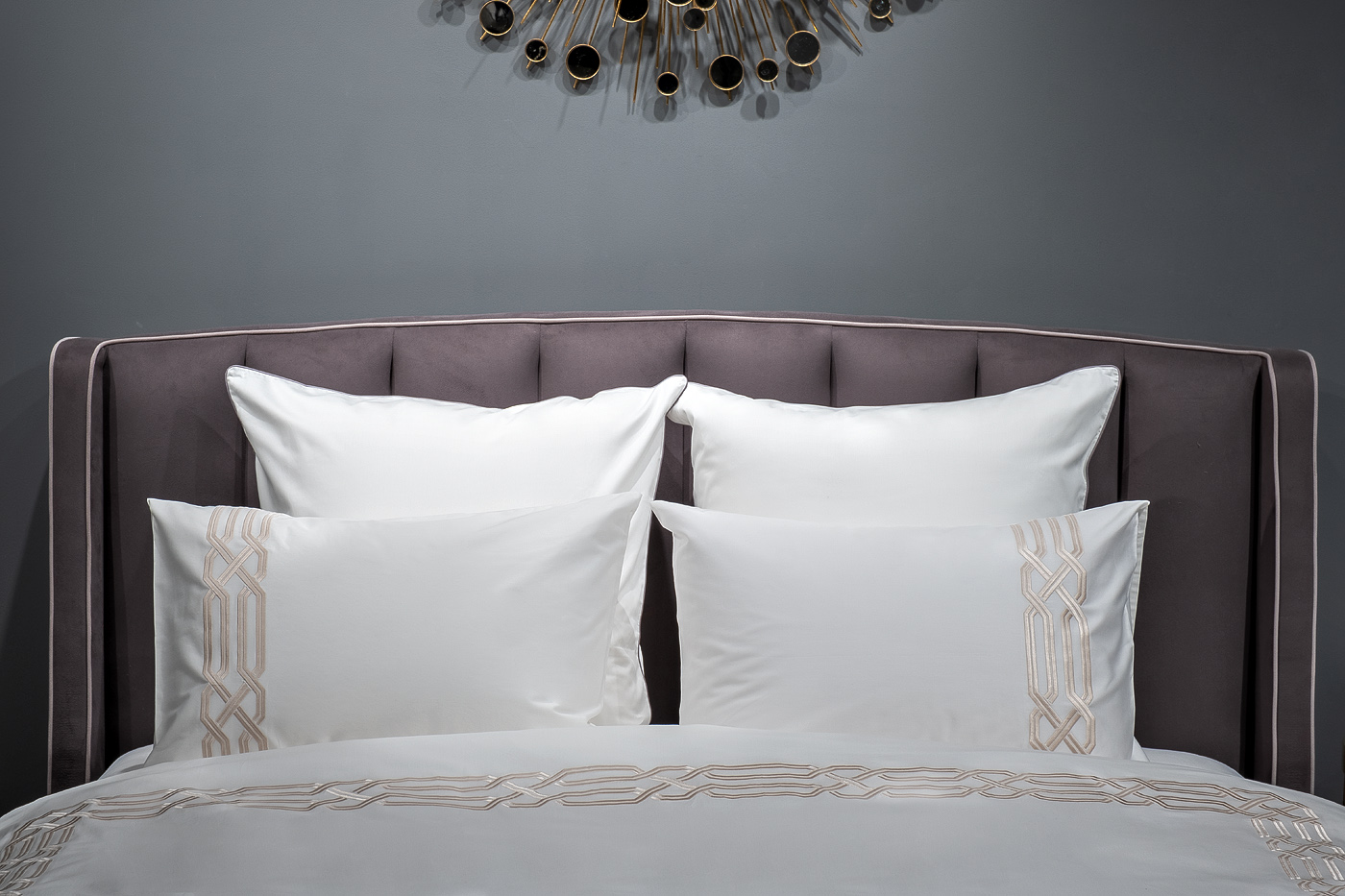 175SMR-17506 Комплект постельного белья  Паллада, золотой, Семейный (145*210-2шт)_s2 3