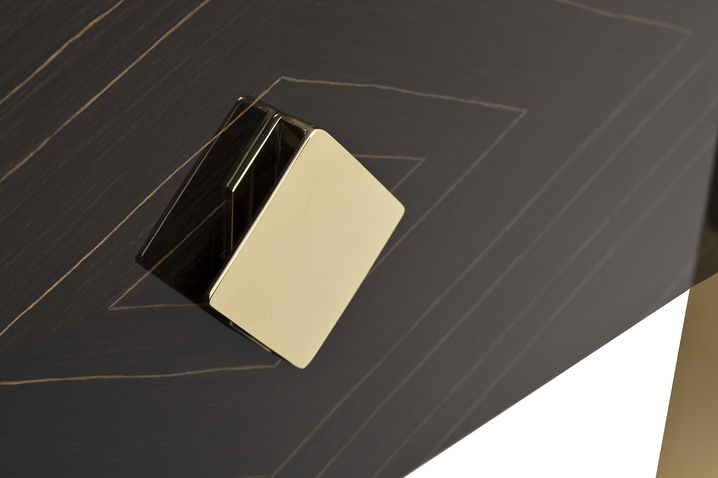 84HB-NS319U3 Тумбочка Golden Prism 60*42*55см_s2 5