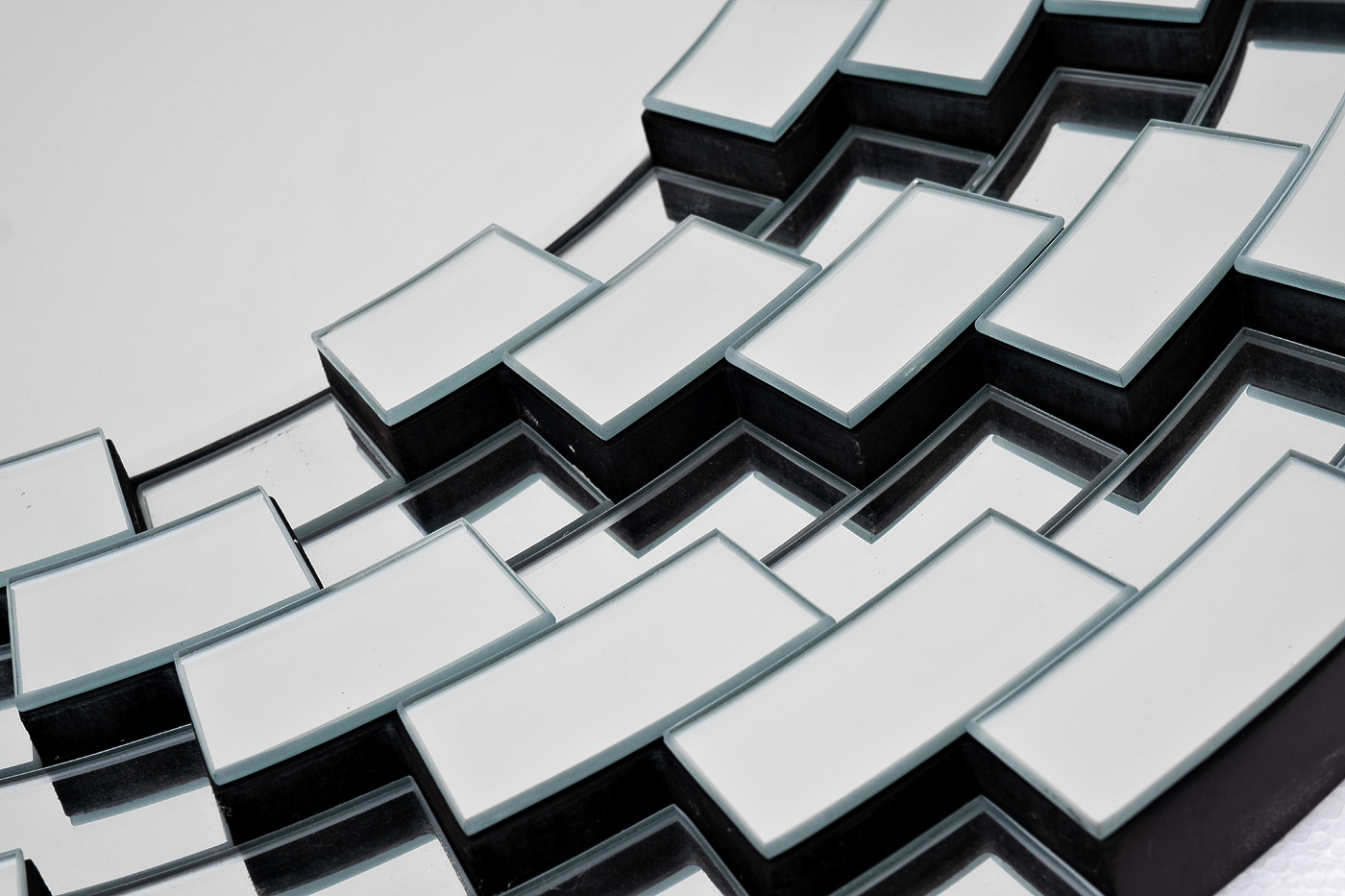 50SX-1915 Зеркало круглое в раме из мелких элементов d80см_s2 2