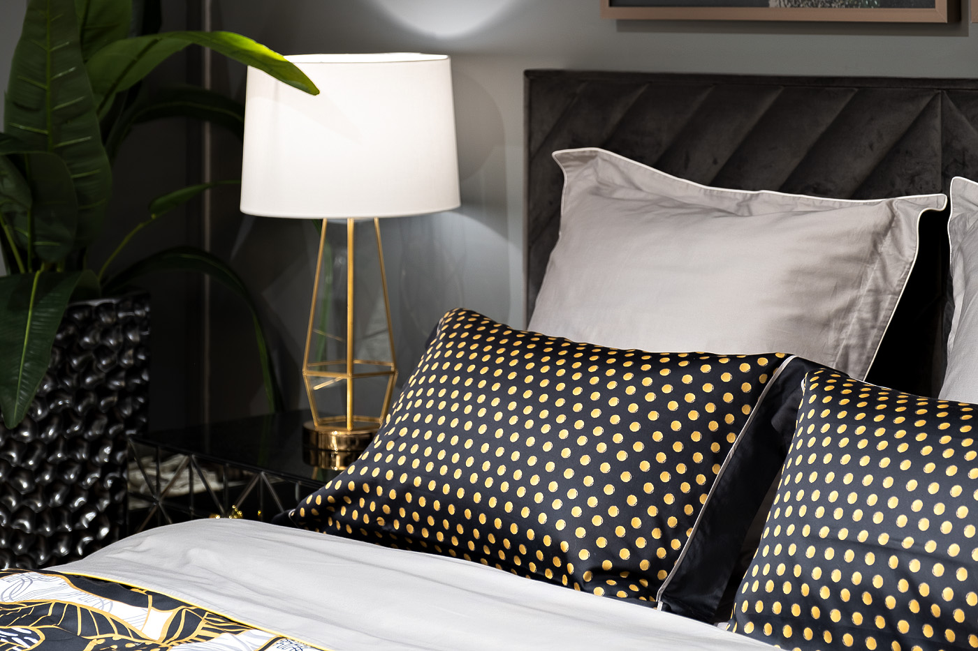 130HB-00010 Комплект наволочек Тропики 50*70 золото/черный (2шт)_s2 2