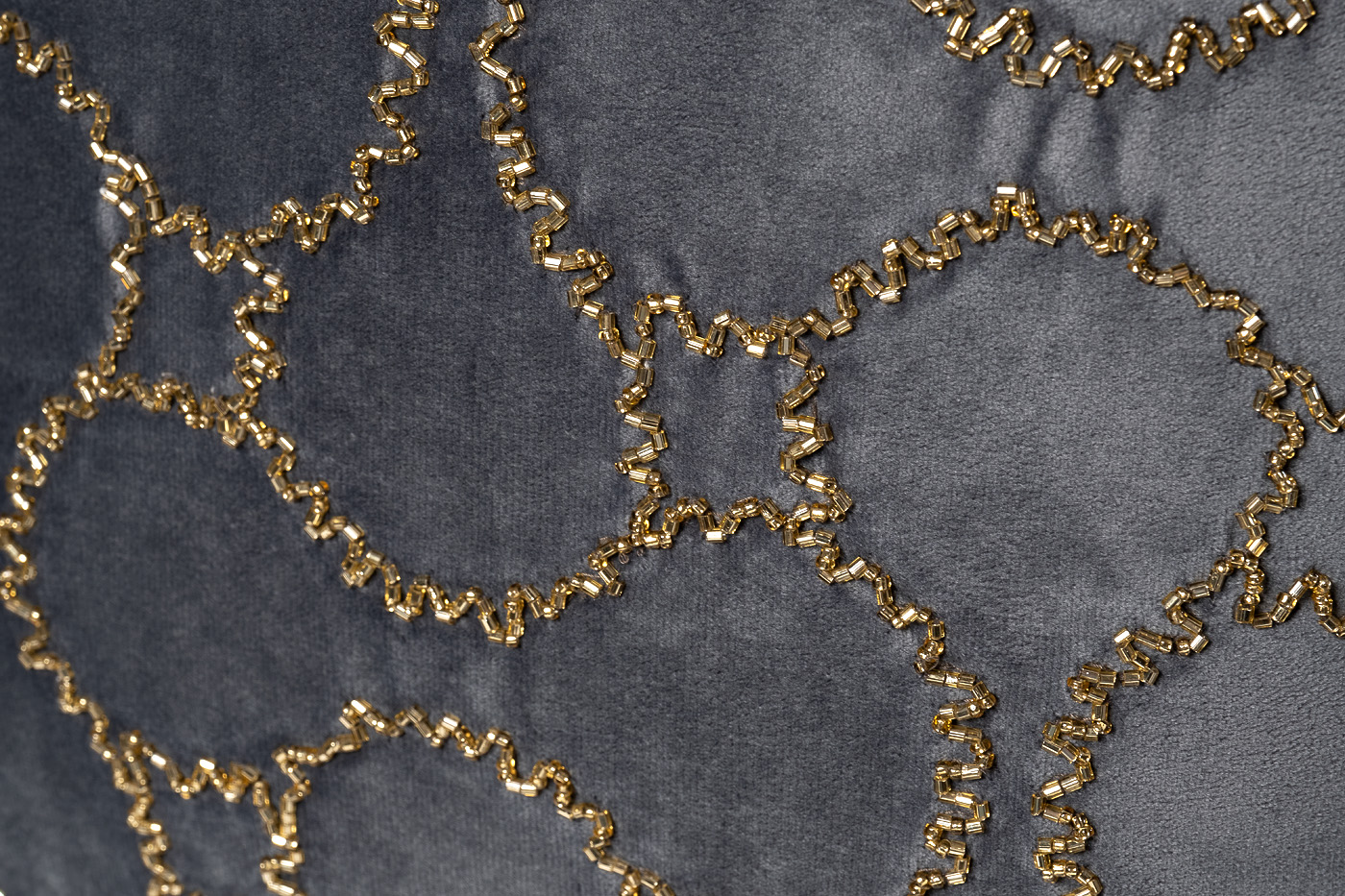 70SW-20507 Подушка с бисером «Восьмерки» синяя 45*45см_s2 2