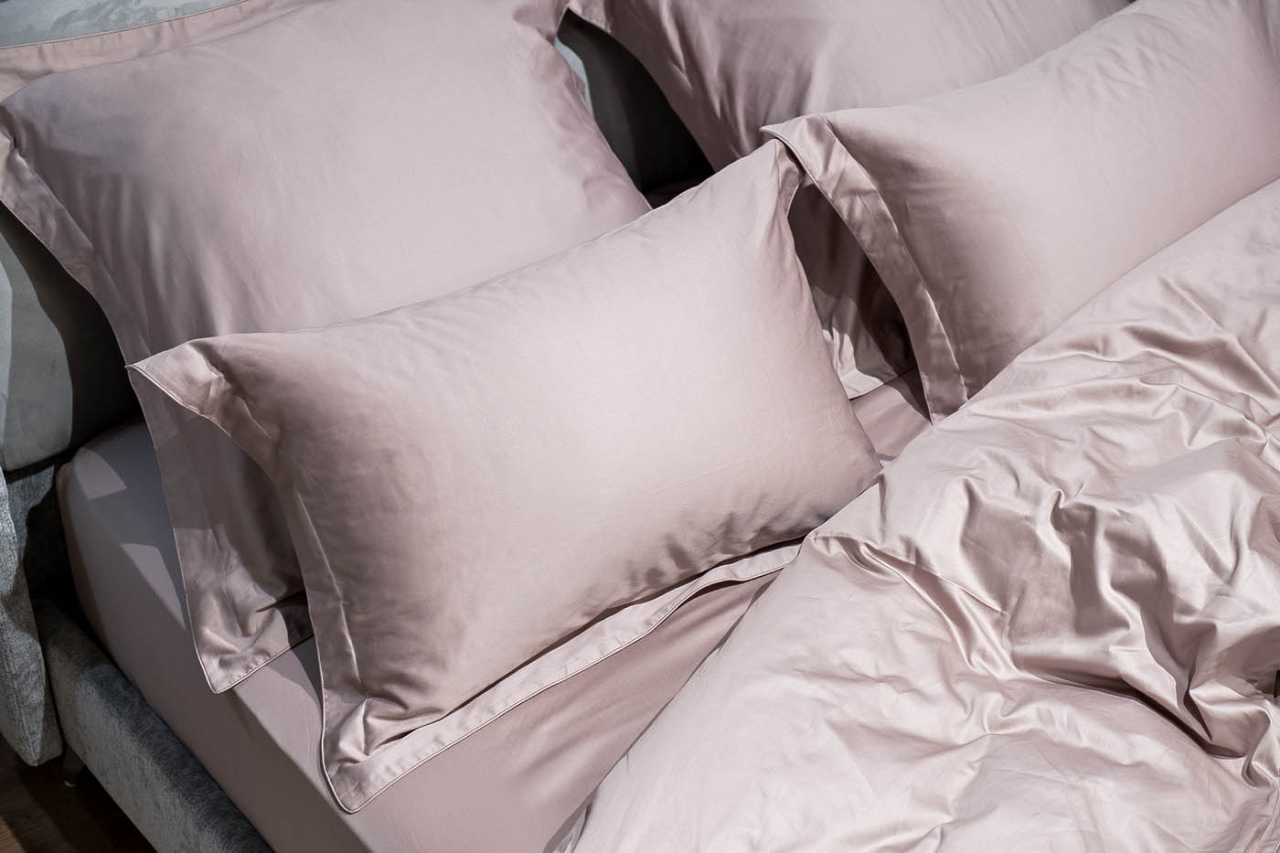 130HB-BSH240250-PROS ROS Простыня сатин пудреная роза 240*250_s2 3