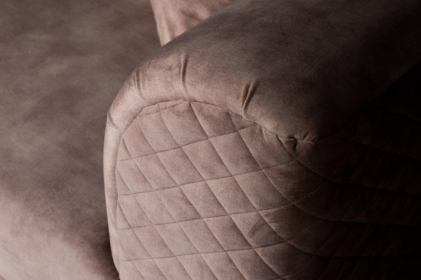 87YY-2047-3 BG Диван трехместный велюр бежевый 245*105*76см_s2 3