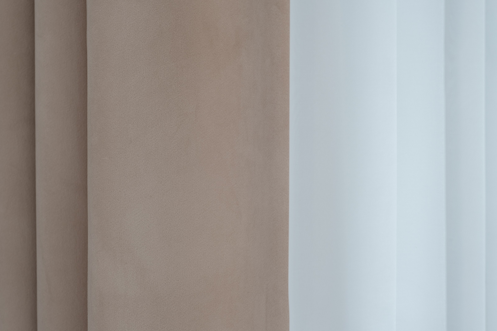 121GD-00019  Портьера Шелк (Silkу) 5 бежевая на подкладке 275*260_s2 3