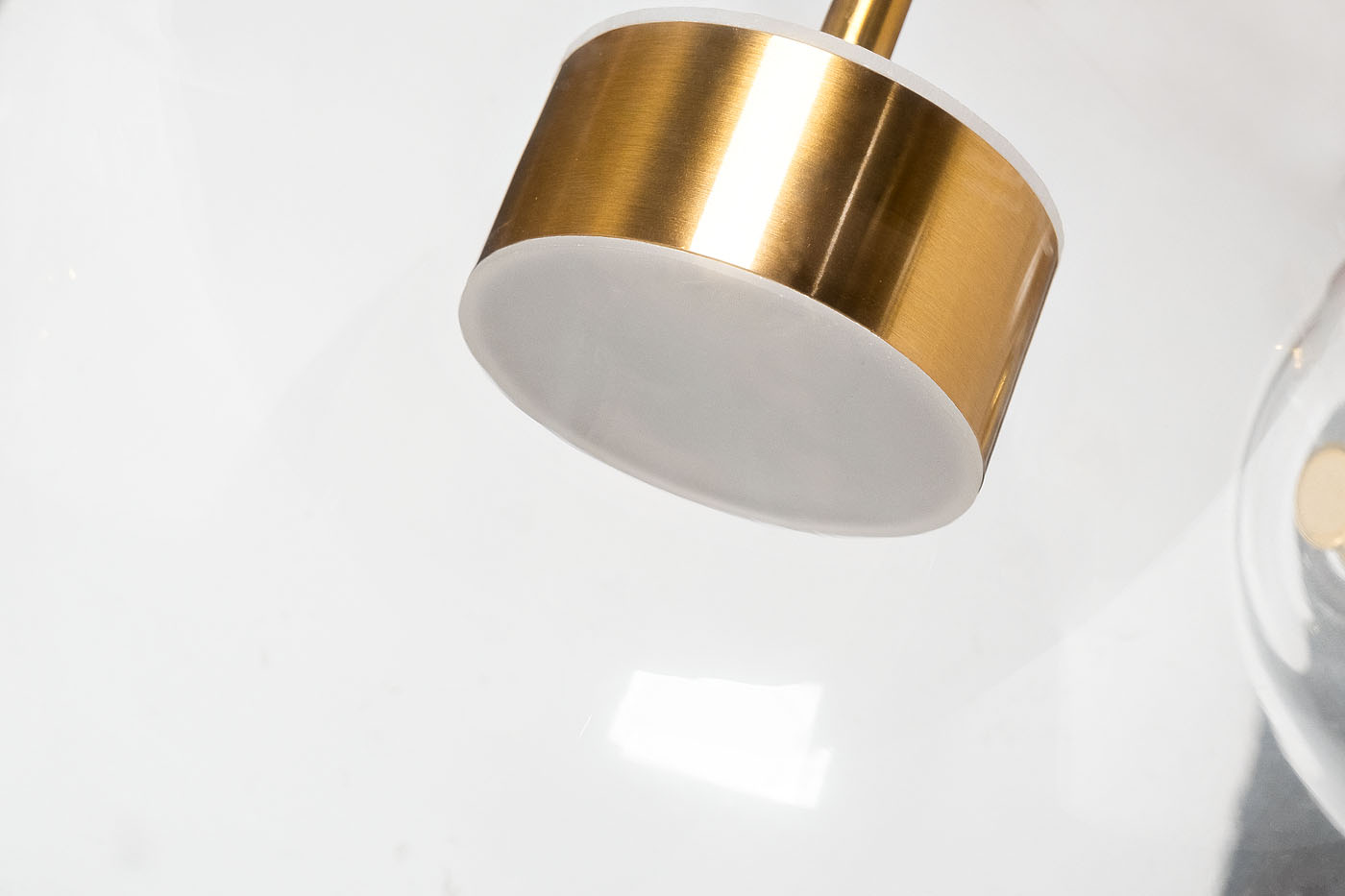 92EL-YG20074A-8W Светильник потолочный латунь d.30см_s2 2