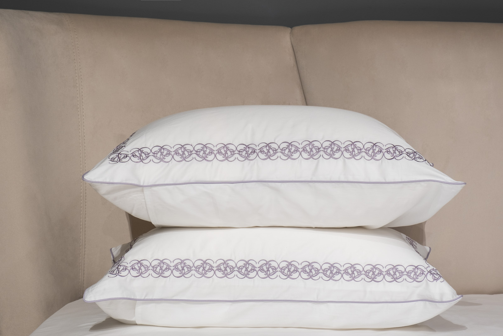 130HB-00711 Комплект наволочек сатин вышивка Фиори,сиренево-белый, 50*70см (2шт)_s2 1