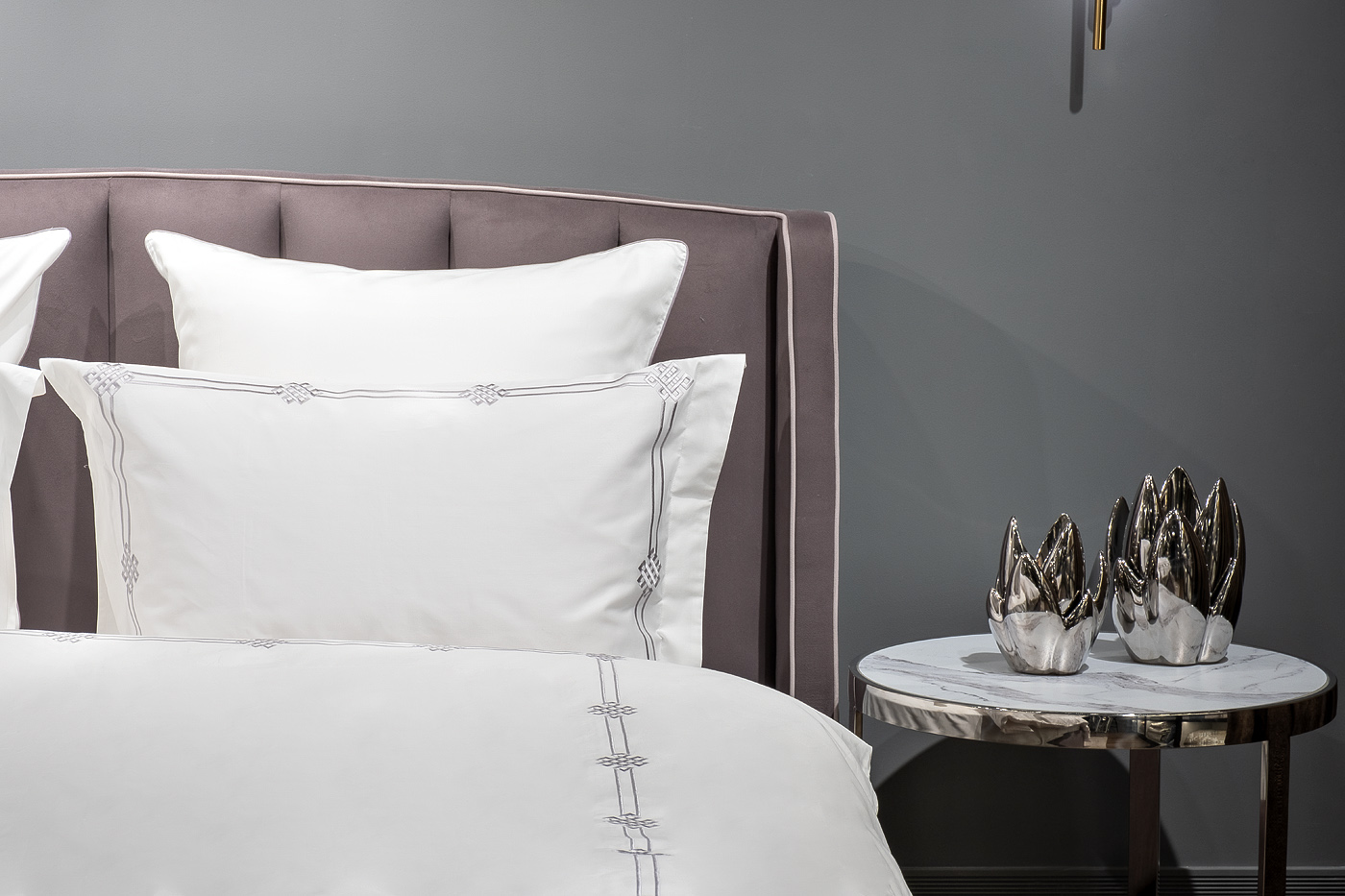 175SMR-17503 Комплект постельного белья с вышивкой Арктик, серый, Семейный (145*210-2шт)_s2 4