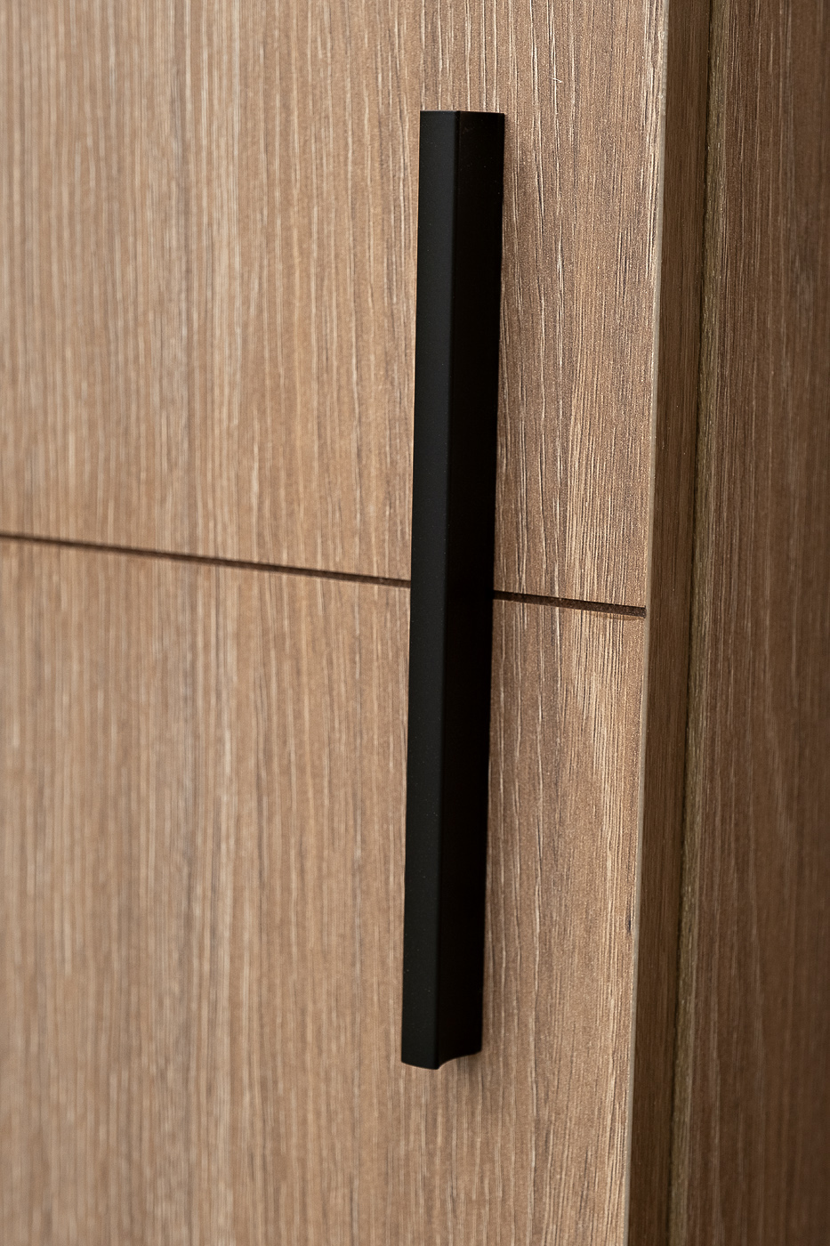 GD-10014/2-3 Шкаф Альто(Alto) пенал c полками,цвет дуб Урбан Кофейный, фасад глухой 50*57*228.5см_s2 5