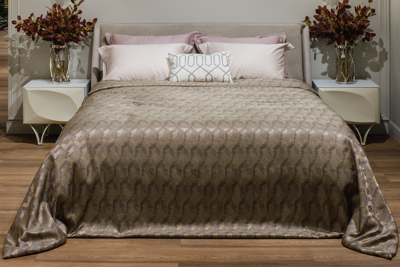 GD-TON05-POKR ZOL Покрывало MODENA золотое 260*260см_s2 1