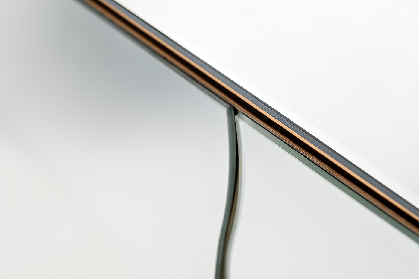 KFG195 Комод зеркальный c золотым декором 160х45х90см_s2 4