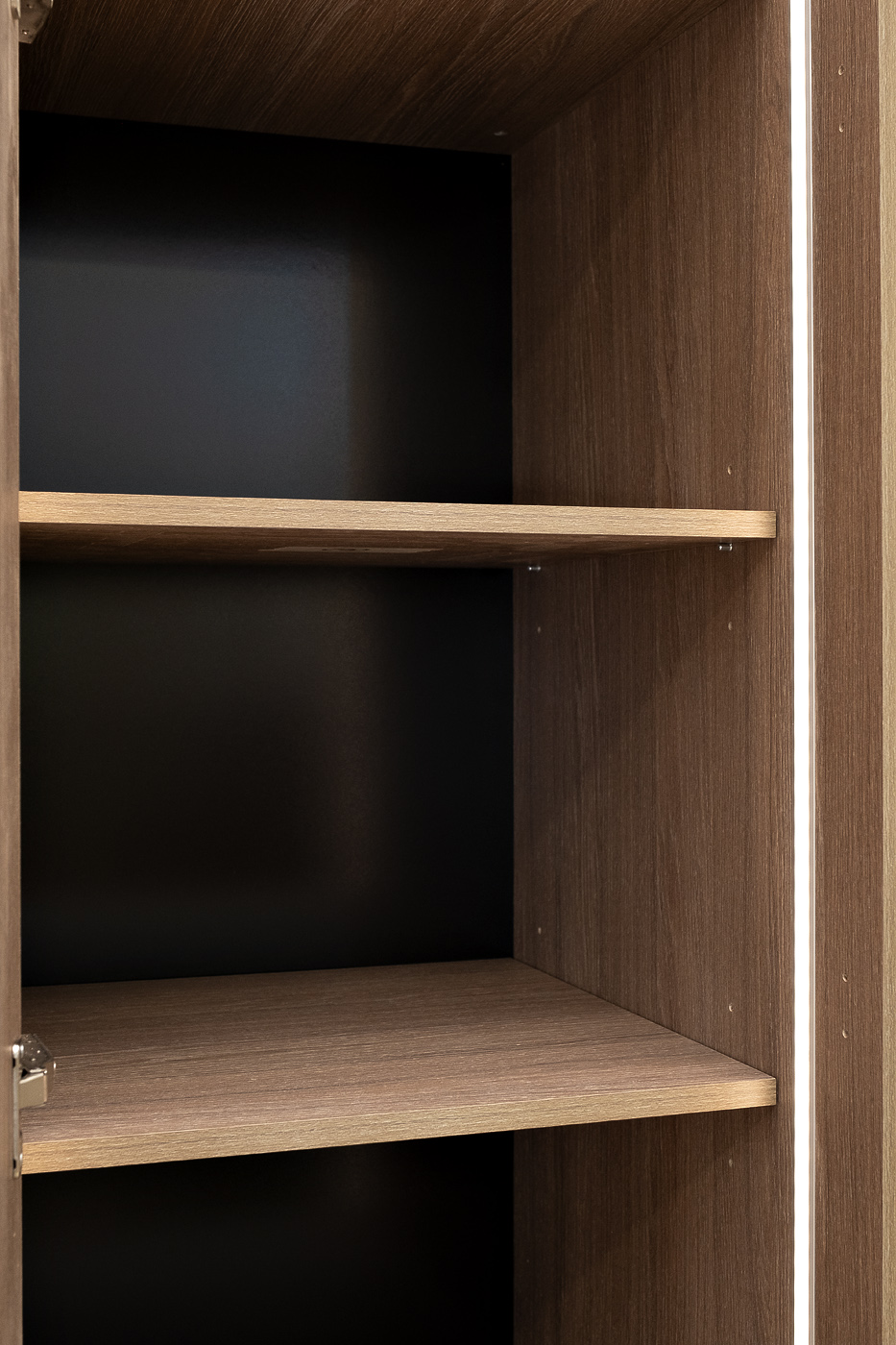 GD-10014/2-3 Шкаф Alto пенал c полками,цвет дуб Урбан Кофейный, фасад глухой 50*57*228.5см_s2 4