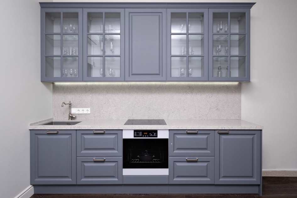 Кухня в серых оттенках фото 2