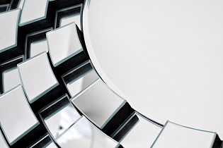 50SX-1915 Зеркало круглое в раме из мелких элементов d80см_s2